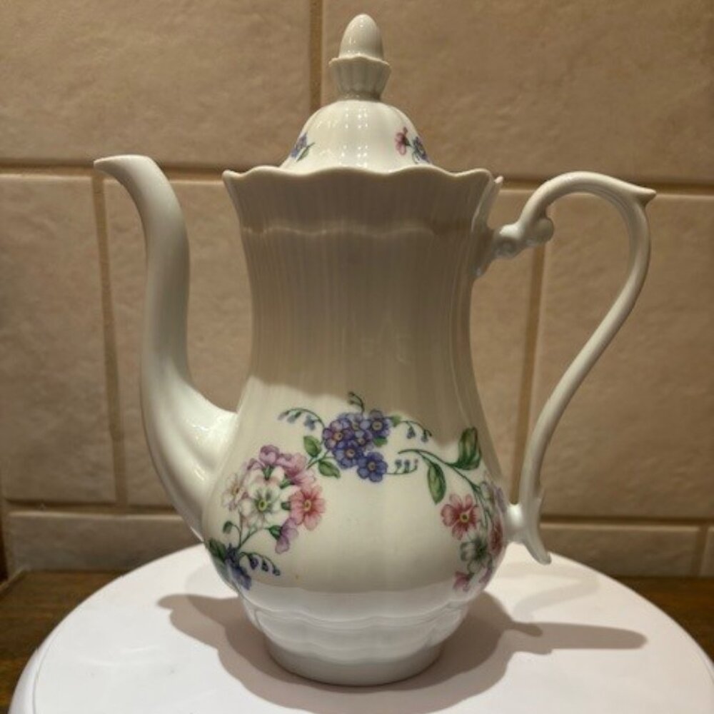 Vintage Walbrzych Tea Coffee Pot Server Garlandia Poland Porcelain Shabby 9.5"